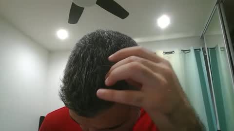 Snapshot of h0nest84 chatting on February 23, 2025, 5:18 pm h0nest84 online show from February 23, 2025, 5:18 pm