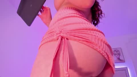 Snapshot of hade_se chatting on February 10, 2025, 6:35 pm Eva online show from February 10, 2025, 6:35 pm