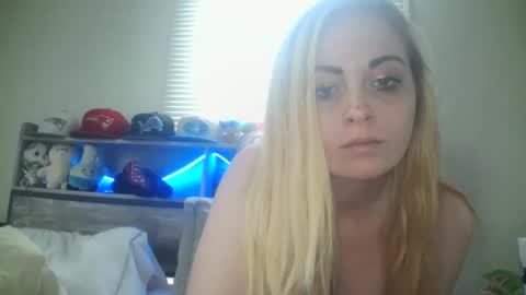 Snapshot of haileyakuma69 chatting on February 27, 2025, 8:42 pm Hailey and d online show from February 27, 2025, 8:42 pm