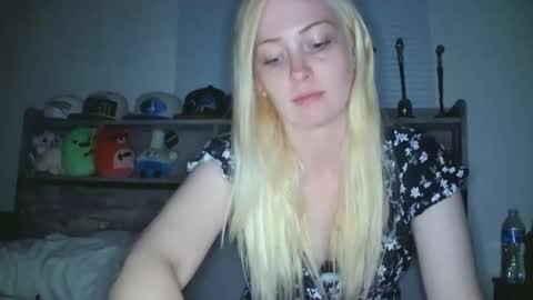 Snapshot of haileyakuma69 chatting on September 28, 2025, 11:54 pm Hailey and d online show from September 28, 2025, 11:54 pm