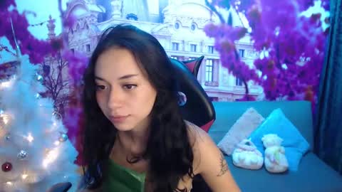 Snapshot of hanaku_8 chatting on December 13, 2024, 8:26 pm Hanaku online show from December 13, 2024, 8:26 pm