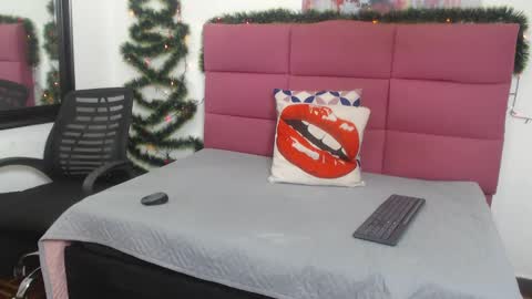 Snapshot of hanna__palmer1 chatting on December 11, 2024, 11:51 am Hanna Palmer online show from December 11, 2024, 11:51 am