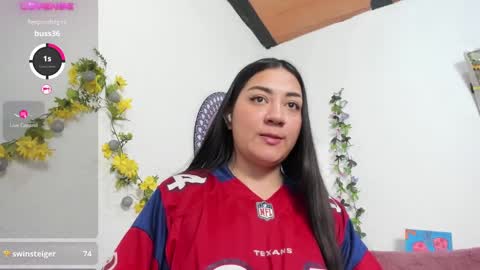 Snapshot of hanna_moore1 chatting on January 25, 2025, 5:30 pm Camila online show from January 25, 2025, 5:30 pm