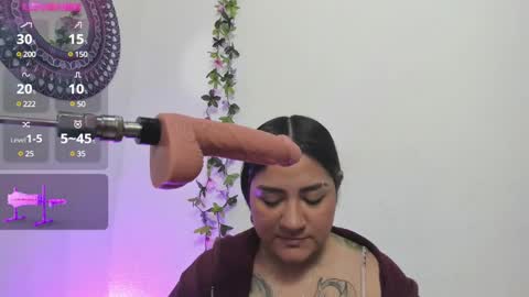 Snapshot of hanna_moore1 chatting on February 3, 2025, 10:00 pm Camila online show from February 3, 2025, 10:00 pm