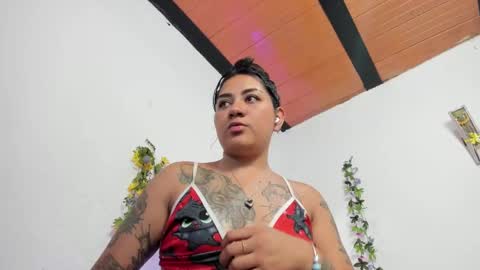 Snapshot of hanna_moore1 chatting on February 26, 2025, 10:09 pm Camila online show from February 26, 2025, 10:09 pm