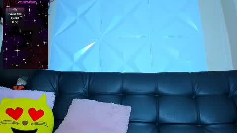 Snapshot of hannalopez02 chatting on February 17, 2025, 12:48 pm Hanna Independent Model online show from February 17, 2025, 12:48 pm