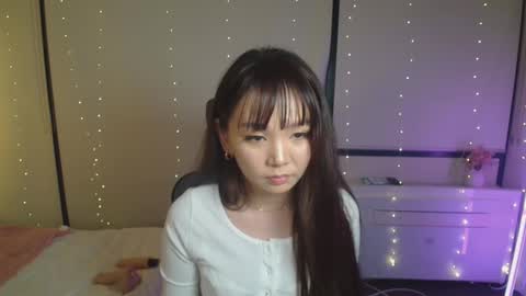 Snapshot of hannavibe chatting on March 8, 2025, 9:50 am HannaVibe online show from March 8, 2025, 9:50 am