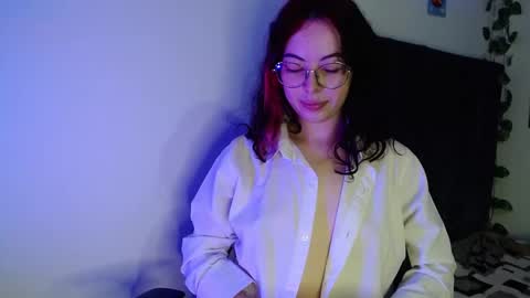 Snapshot of hanny_e chatting on October 20, 2025, 2:56 am hanny online show from October 20, 2025, 2:56 am