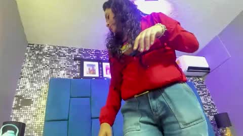 Snapshot of hanny_milf_ chatting on October 22, 2025, 11:10 am HANNY online show from October 22, 2025, 11:10 am