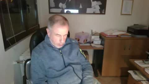 hanscooper online show from December 10, 2024, 4:17 pm