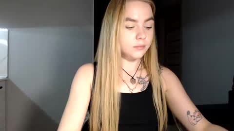 Snapshot of happy_fox_ chatting on January 25, 2025, 8:42 pm happy_fox_ online show from January 25, 2025, 8:42 pm