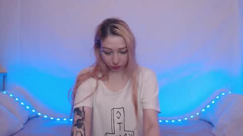 Emily online show from September 28, 2025, 10:26 pm