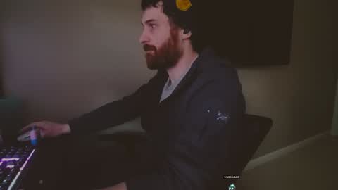 Snapshot of hardswtch chatting on December 3, 2024, 1:10 pm Tom online show from December 3, 2024, 1:10 pm