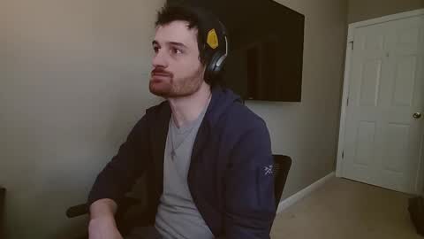 Snapshot of hardswtch chatting on December 13, 2024, 5:32 pm Tom online show from December 13, 2024, 5:32 pm