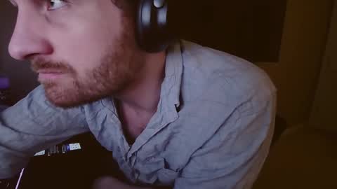 Snapshot of hardswtch chatting on December 15, 2024, 9:20 pm Tom online show from December 15, 2024, 9:20 pm