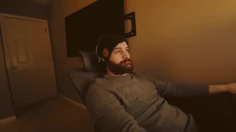 Snapshot of hardswtch chatting on February 2, 2025, 11:42 pm Tom online show from February 2, 2025, 11:42 pm