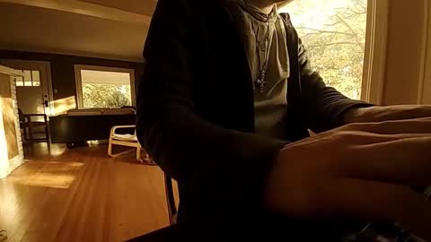 Snapshot of hardswtch chatting on October 19, 2025, 11:05 pm Tom online show from October 19, 2025, 11:05 pm