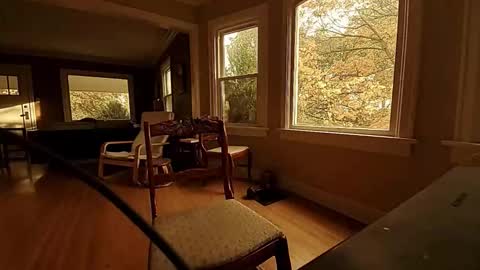 Snapshot of hardswtch chatting on October 20, 2025, 11:27 pm Tom online show from October 20, 2025, 11:27 pm