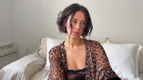 Snapshot of harlowblake___ chatting on January 4, 2025, 3:28 pm HARLOW BLAKE online show from January 4, 2025, 3:28 pm