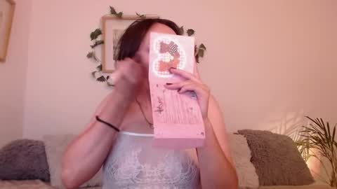 Harmony    Please help me to reach 100 thumbs up online show from February 21, 2025, 2:39 am