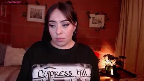 Harmony    Please help me to reach 100 thumbs up online show from November 15, 2025, 6:11 am