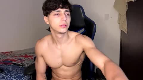 Snapshot of harry_p01 chatting on October 16, 2025, 6:03 am harry_p01 online show from October 16, 2025, 6:03 am