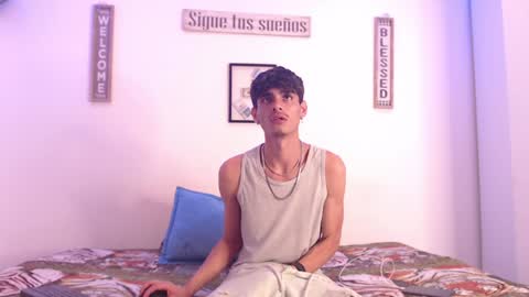 Snapshot of harrythomson1 chatting on January 19, 2025, 10:06 am harry thomson online show from January 19, 2025, 10:06 am