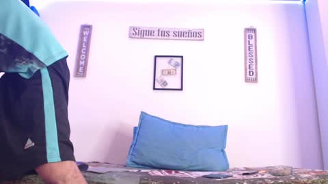 Snapshot of harrythomson1 chatting on January 30, 2025, 5:19 am harry thomson online show from January 30, 2025, 5:19 am