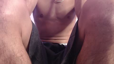 Snapshot of harrythomson1 chatting on February 6, 2025, 10:04 am harry thomson online show from February 6, 2025, 10:04 am