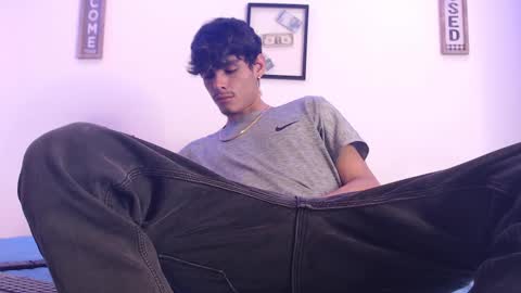 Snapshot of harrythomson1 chatting on March 10, 2025, 7:21 am harry thomson online show from March 10, 2025, 7:21 am