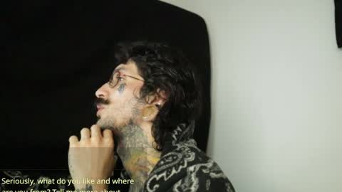 Snapshot of hatsumotokyoto chatting on January 19, 2025, 11:53 pm More content   2   online show from January 19, 2025, 11:53 pm