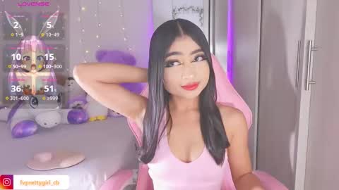 Snapshot of hazelbabee_ chatting on October 14, 2025, 7:42 am Lynn online show from October 14, 2025, 7:42 am