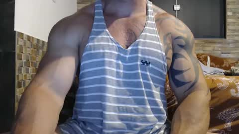 Snapshot of healedcarioca chatting on January 10, 2025, 2:04 am Brazilian bigdick online show from January 10, 2025, 2:04 am