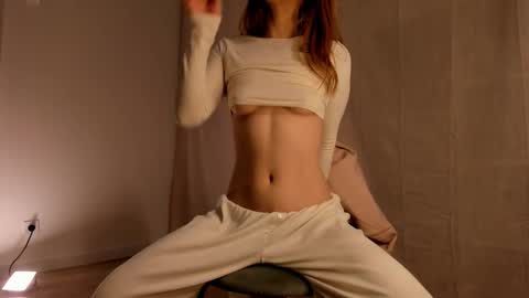 Snapshot of hee_jeen chatting on January 7, 2025, 2:53 am Jeen online show from January 7, 2025, 2:53 am