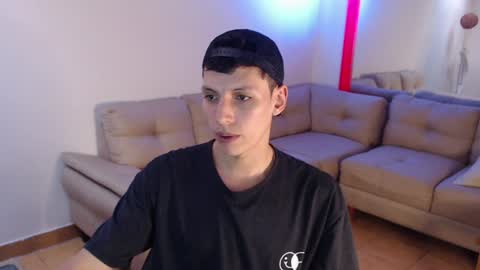 Snapshot of hefesto_69 chatting on December 27, 2024, 9:43 pm hefesto_69 online show from December 27, 2024, 9:43 pm