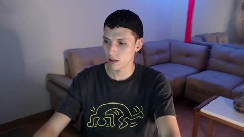 Snapshot of hefesto_69 chatting on January 2, 2025, 11:27 pm hefesto_69 online show from January 2, 2025, 11:27 pm