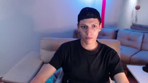 Snapshot of hefesto_69 chatting on February 4, 2025, 8:28 pm hefesto_69 online show from February 4, 2025, 8:28 pm