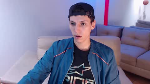 Snapshot of hefesto_69 chatting on February 11, 2025, 7:27 pm hefesto_69 online show from February 11, 2025, 7:27 pm