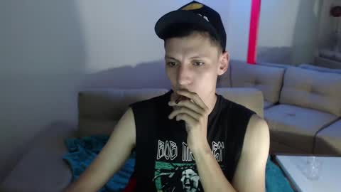 Snapshot of hefesto_69 chatting on March 2, 2025, 12:31 am hefesto_69 online show from March 2, 2025, 12:31 am