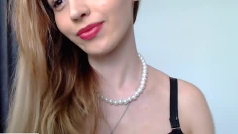 Snapshot of helen_quinn chatting on October 25, 2025, 8:55 am helen_quinn online show from October 25, 2025, 8:55 am