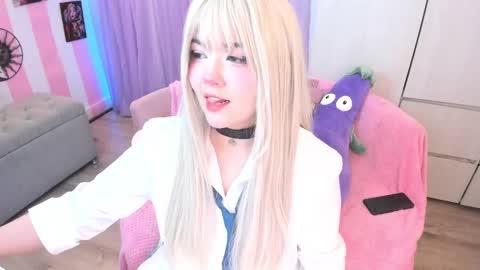 Laura online show from October 3, 2025, 2:30 am