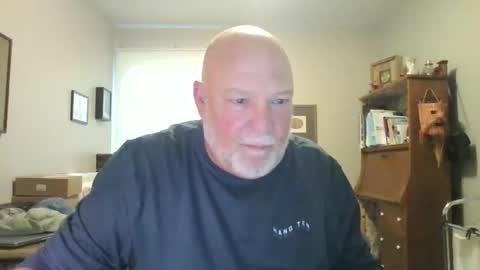 Snapshot of helloforfun111 chatting on October 19, 2025, 2:29 pm helloforfun111 online show from October 19, 2025, 2:29 pm