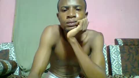 Snapshot of henriotflavien20 chatting on December 14, 2024, 10:18 pm Adrian Honey online show from December 14, 2024, 10:18 pm