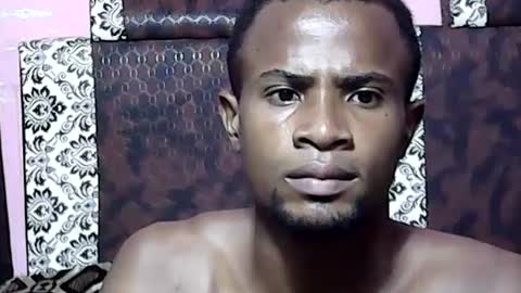 Snapshot of henriotflavien20 chatting on December 19, 2024, 11:35 pm Adrian Honey online show from December 19, 2024, 11:35 pm