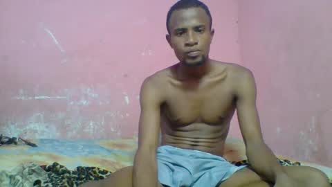 Snapshot of henriotflavien20 chatting on December 21, 2024, 8:39 am Adrian Honey online show from December 21, 2024, 8:39 am