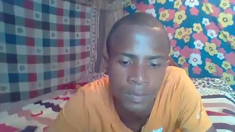 Snapshot of henriotflavien20 chatting on January 4, 2025, 3:17 pm Adrian Honey online show from January 4, 2025, 3:17 pm