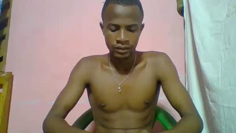 Snapshot of henriotflavien20 chatting on February 20, 2025, 5:12 am Adrian Honey online show from February 20, 2025, 5:12 am