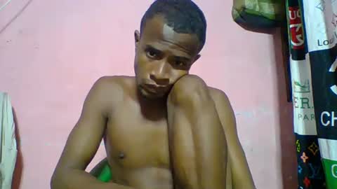 Snapshot of henriotflavien20 chatting on March 1, 2025, 2:15 am Adrian Honey online show from March 1, 2025, 2:15 am