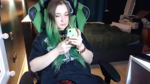 Snapshot of hentaishiing chatting on November 5, 2025, 2:00 am Hentaishiing online show from November 5, 2025, 2:00 am