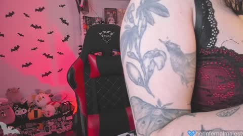 Snapshot of herinfernalmajesty chatting on January 8, 2025, 1:11 am  Marie  online show from January 8, 2025, 1:11 am